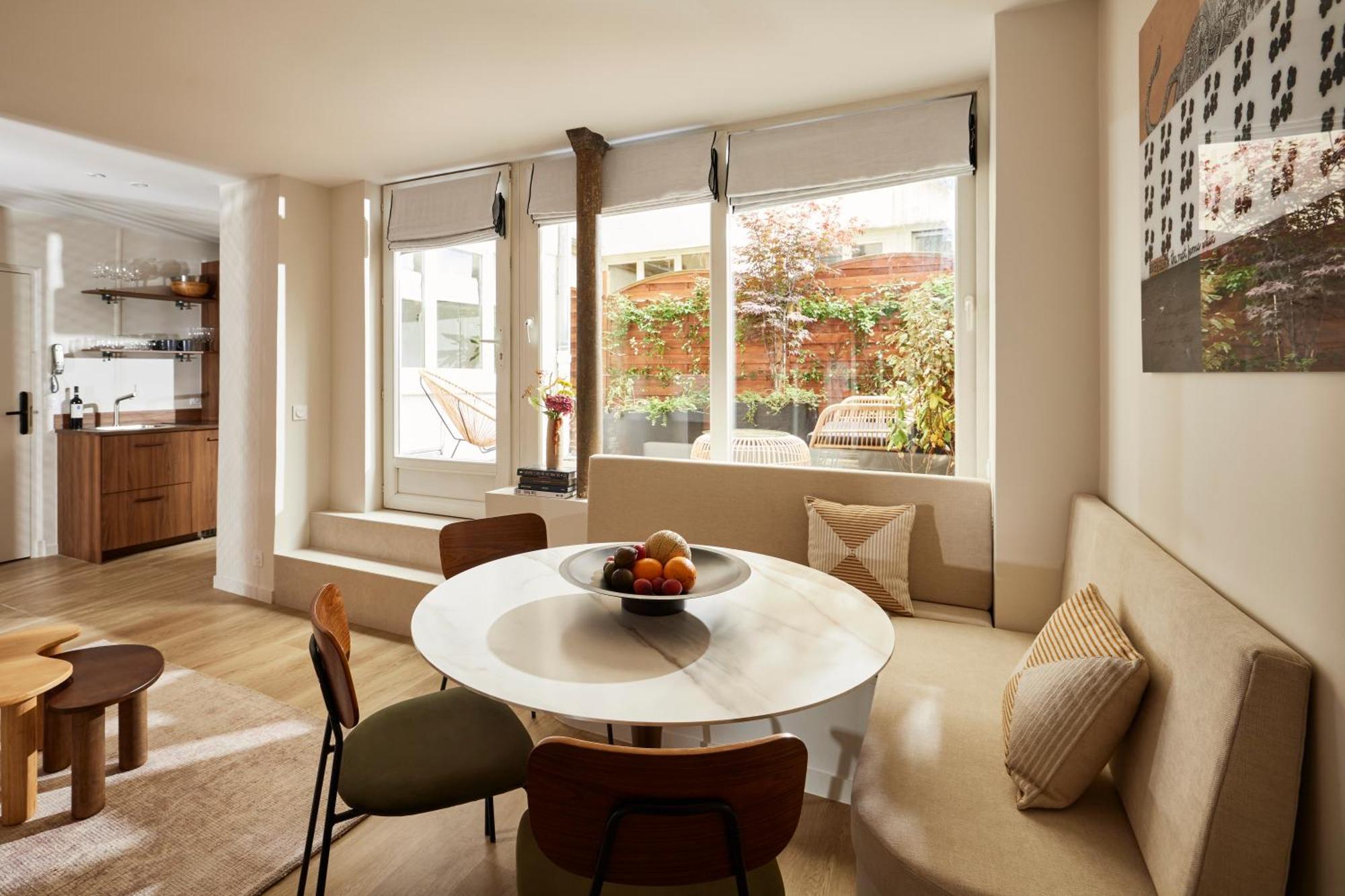 Stylish 2Br & 2Ba With Private Terrace Apartamento Paris Exterior foto
